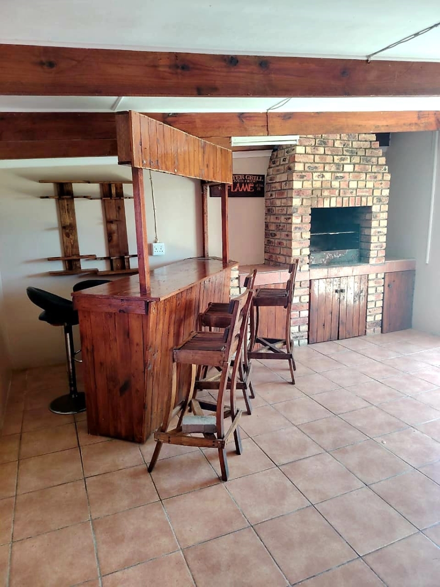 4 Bedroom Property for Sale in Amalinda Eastern Cape